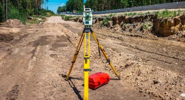 Aixecament topogràfic per al càlcul del volum de terra a excavar.